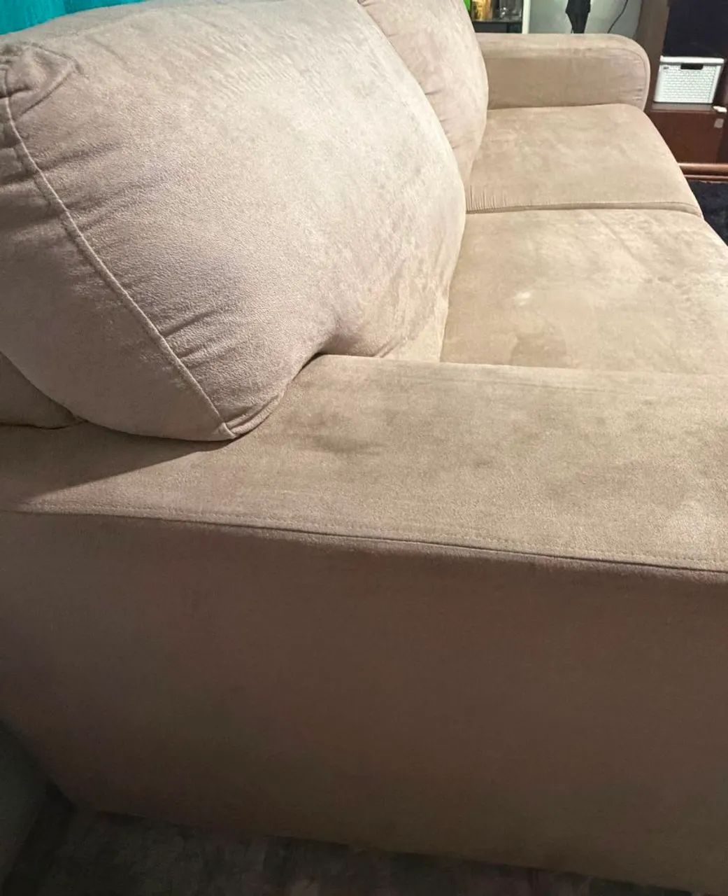 Sofá 2 lugares veludo/suede bege  - Foto 3