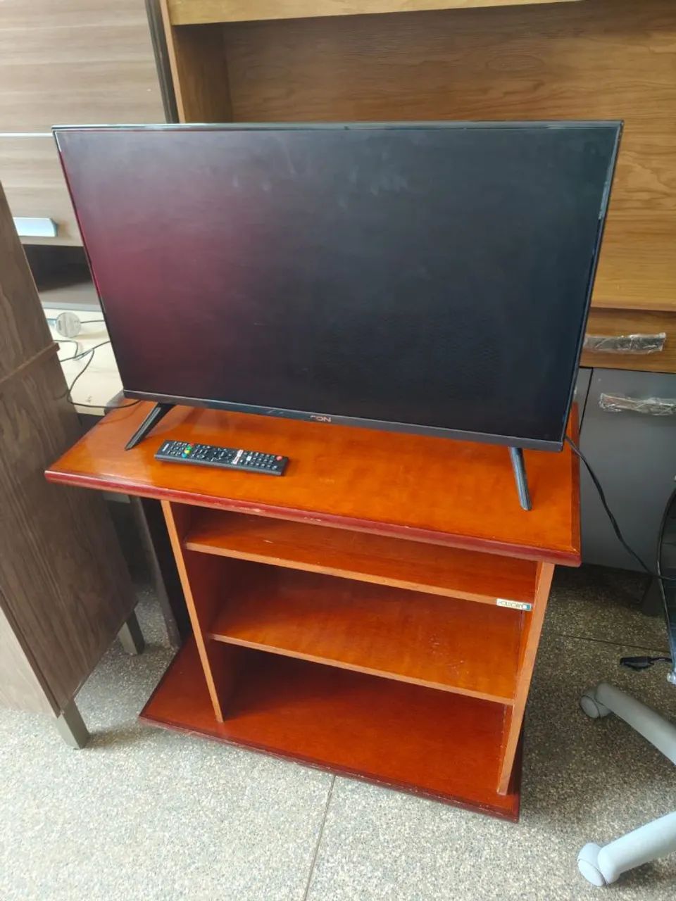 Tv SMART 32 polegadas com a rack - Foto 2