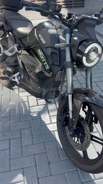 Watts W125, 3000W reais e 4500 W de pico.