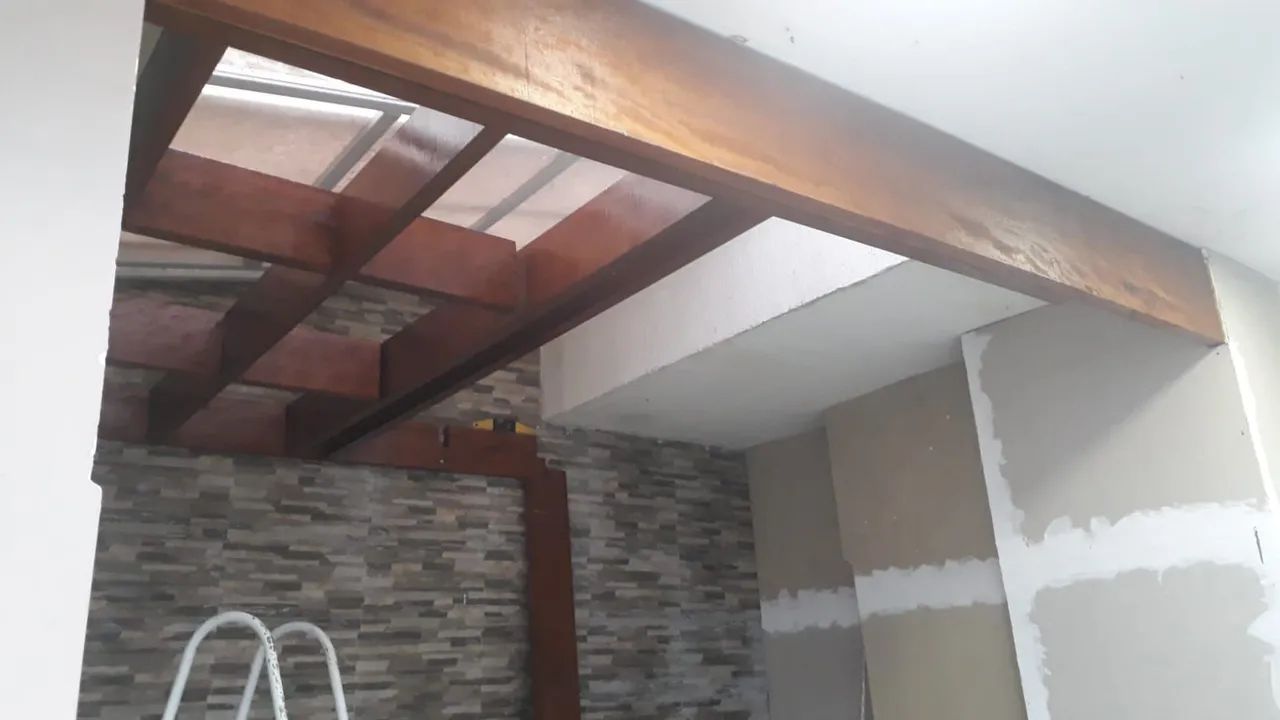 Escada e pergolado  - Foto 4