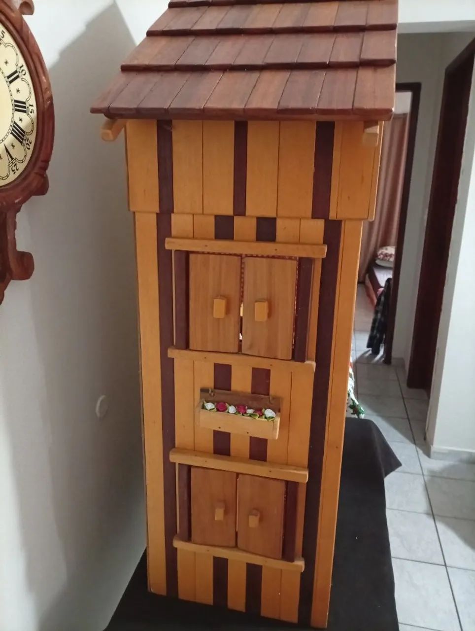 Casa para Bonecas em Madeira com Acessórios Só para Retirada  - Foto 4