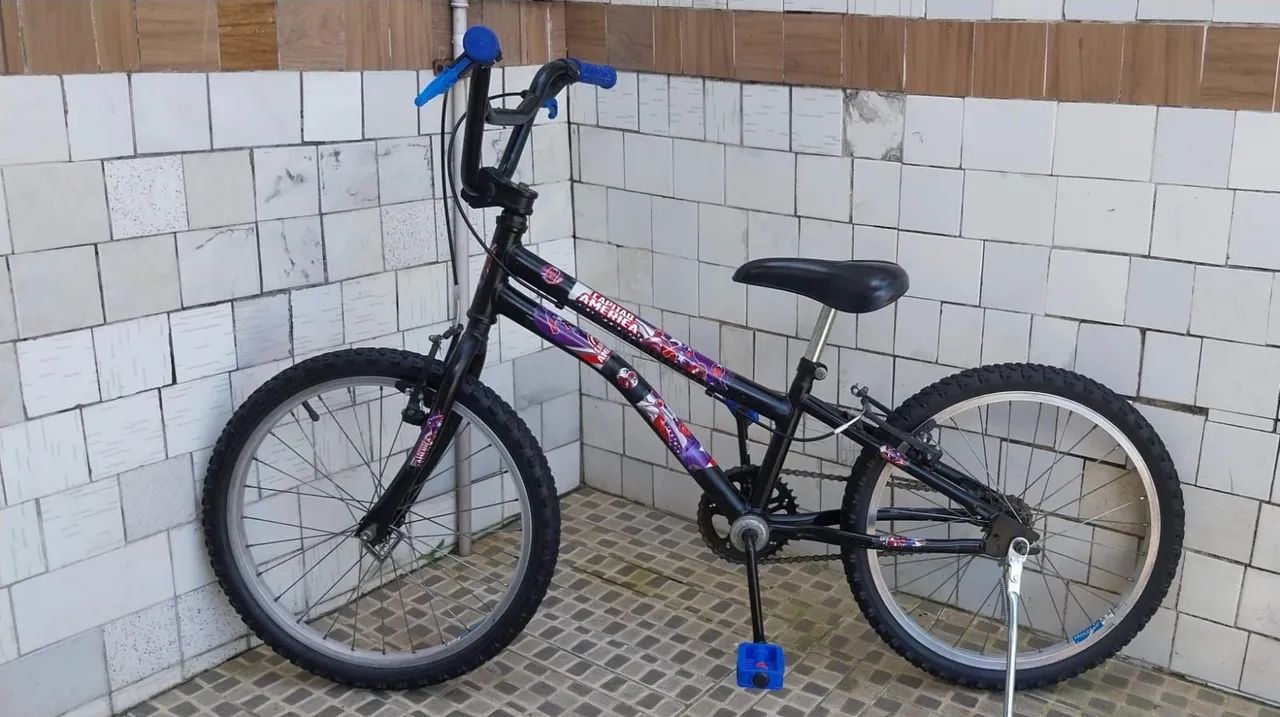 Bicicleta aro 20 Capitão América  - Foto 2
