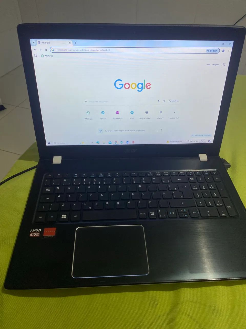 Vende-se NOTEBOOK ACER 15.6 AMD A10 E5