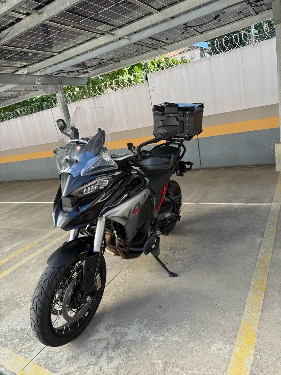 Ducati Multistrada V4S  em estado zero ! - Foto 4