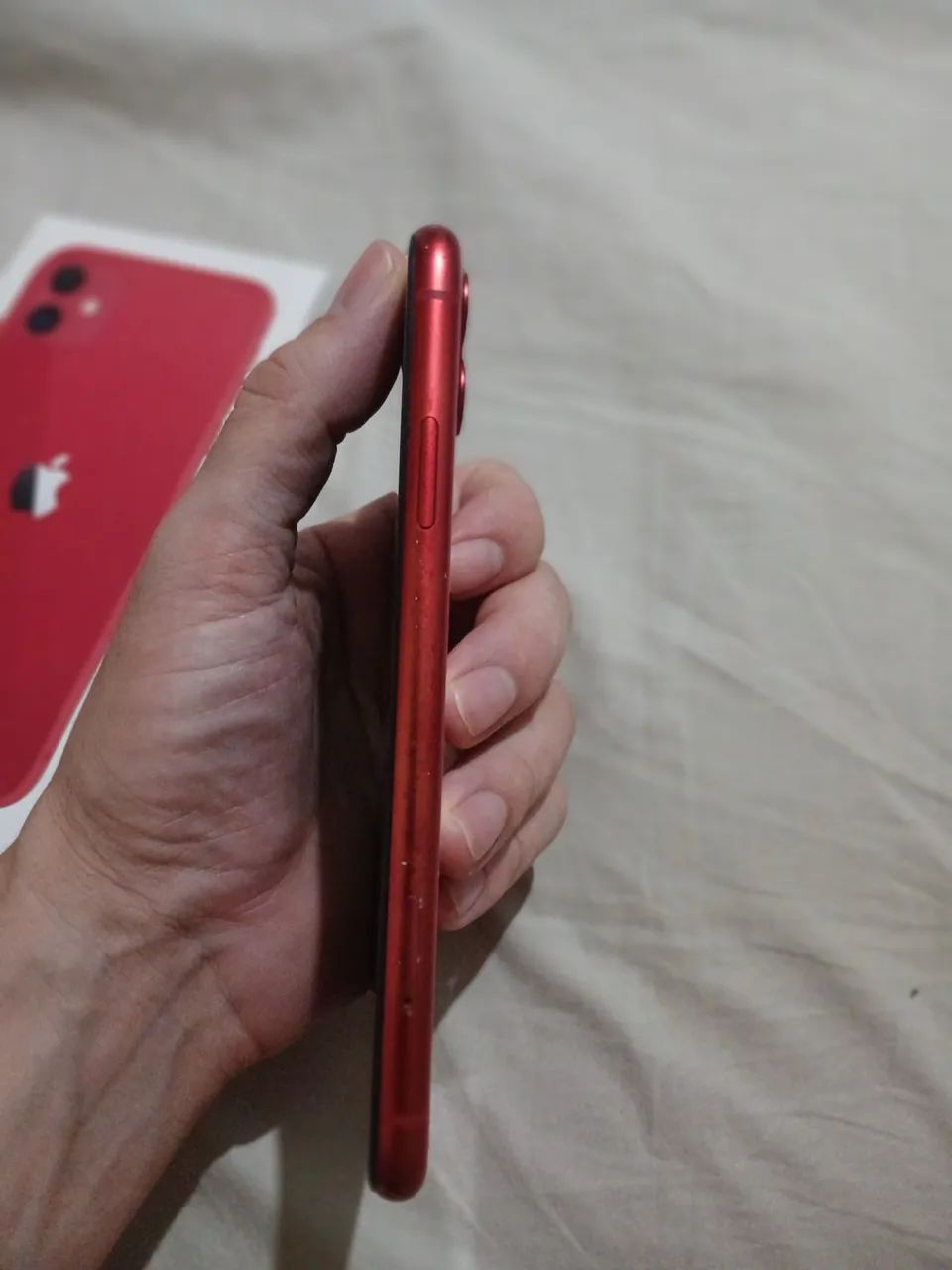 IPhone 11 64GB Red com caixa - Celulares e Smartphones - Itararé