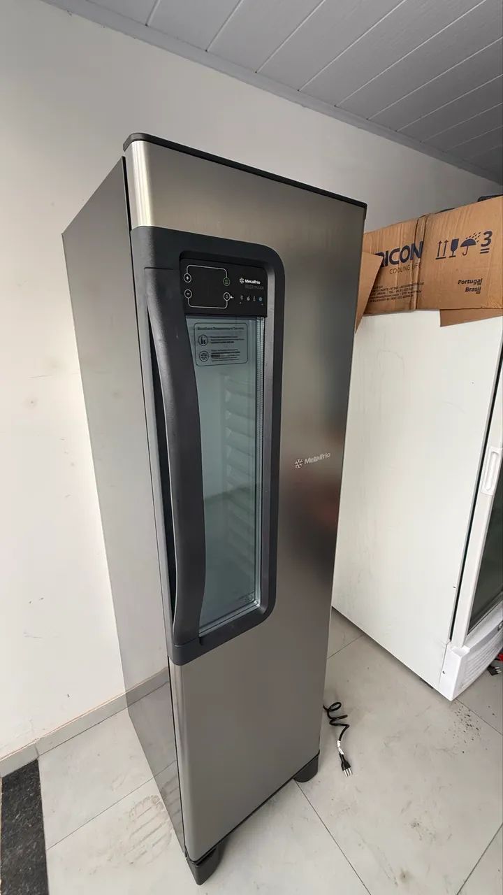 Cervejeiro Metalfrio 336 litros 127v Slim inox 