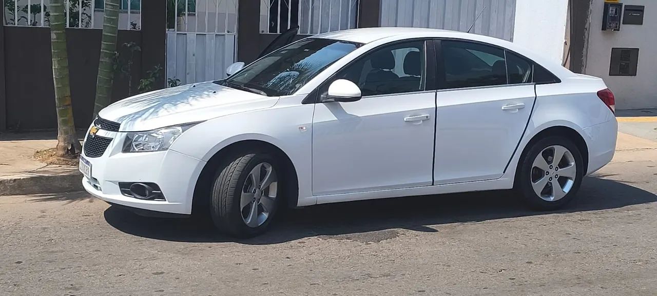 Chevrolet Cruze CRUZE LT 1.8 16V FlexPower 4p Aut. 2012