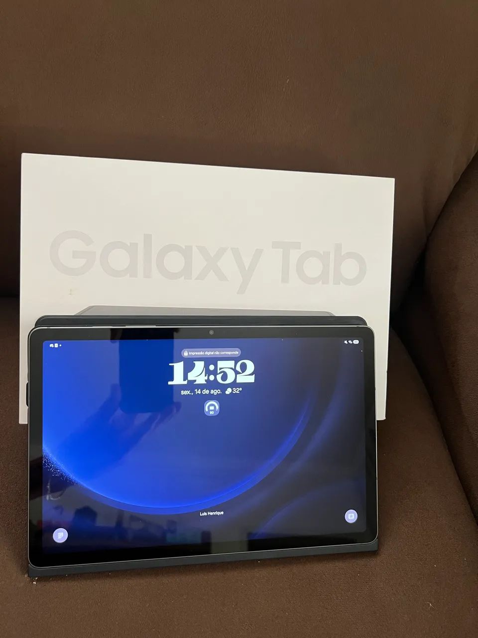 Tablet S9 FE- POUCO USADO 