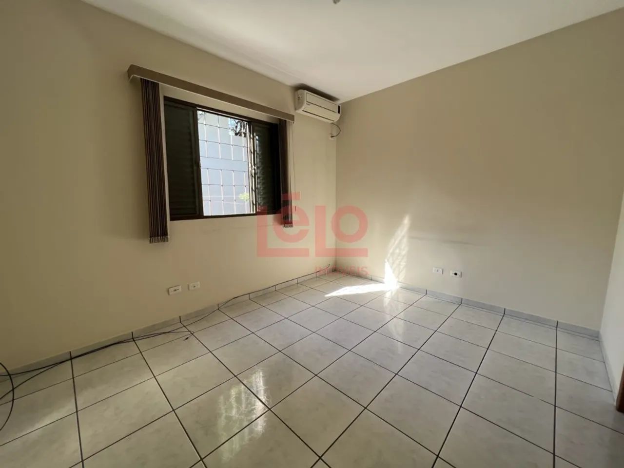 Apartamento para alugar próximo à UEM em Maringá com 1 quarto, ar-condicionado, garagem e  - Foto 4