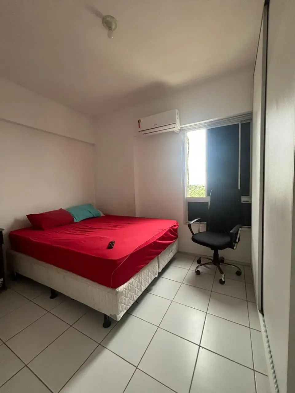 Apartamento no Alto do Calhau com 3 quartos - Foto 2