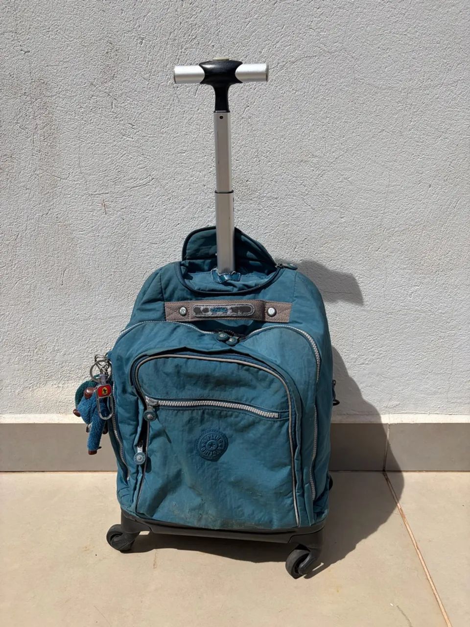 Mochila Kipling com rodinhas 