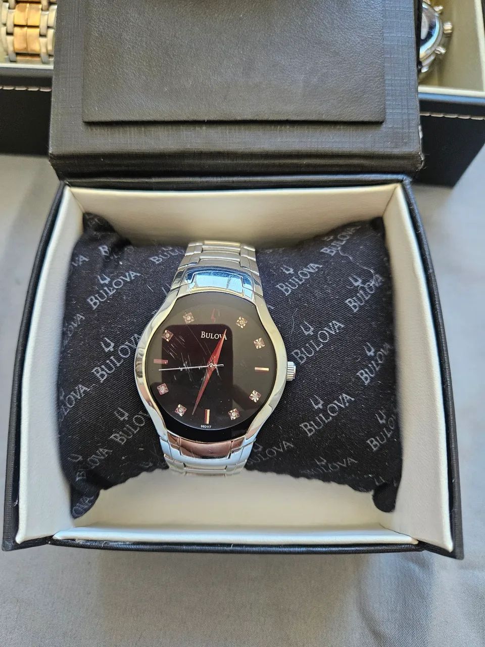 Relogio Bulova Daymond  8 diamantes 
