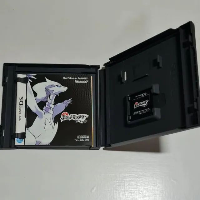 Pokemon Black Japones com Luva - Foto 4