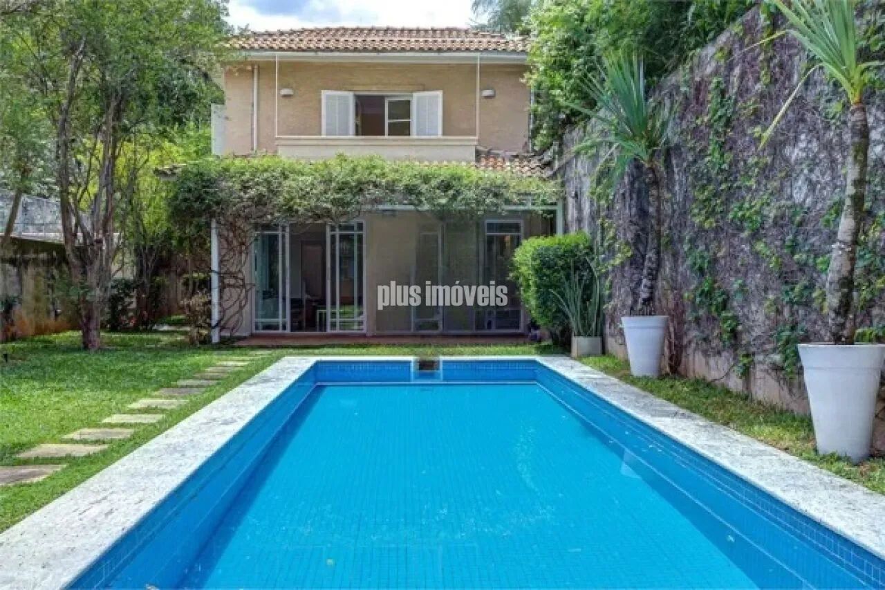 Casa com 4 quartos