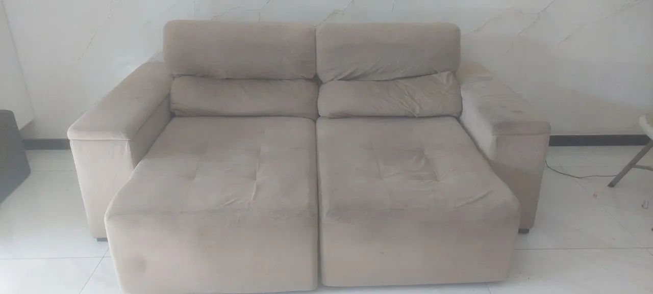 VENDO SOFÁ RETRÁTIL EM TECIDO SUEDE - Foto 2
