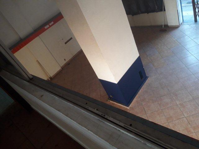 Lojão na Cadeg (130m2) com Escritório, 03 Banheiros etc - Foto 4