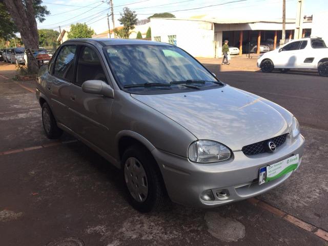 Gm/corsa sedan classic 1.0 (vidro,trava, alarme e som ) - Foto 3