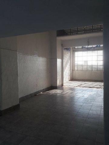 Lojão na Cadeg (130m2) com Escritório, 03 Banheiros etc - Foto 5