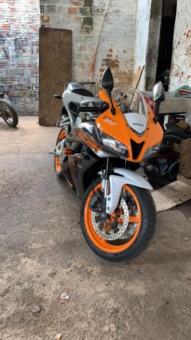 Cbr 600 RR - Foto 2