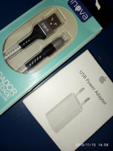 Carregador de iPhone