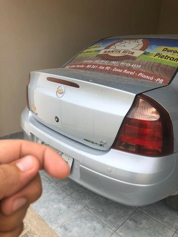 Corsa sedan premiun 1.4 econoflex