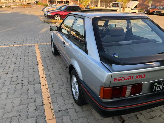 Vendo Escort XR3 de coleção, placa preta - Foto 6