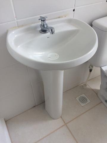 Vendo 2 pias para banheiro e cozinha - Foto 2
