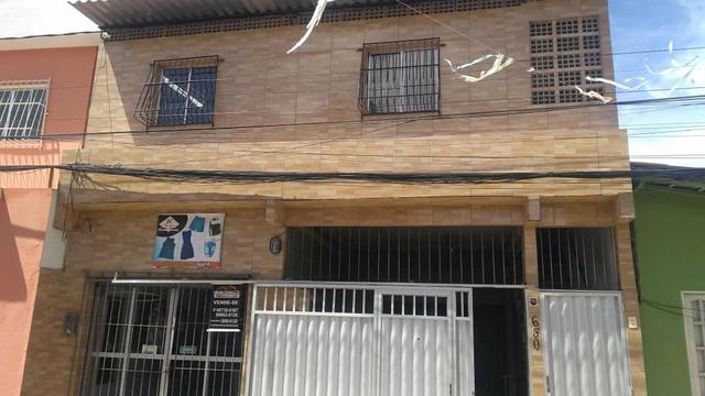 Vendo 1 duplex com ponto comercial