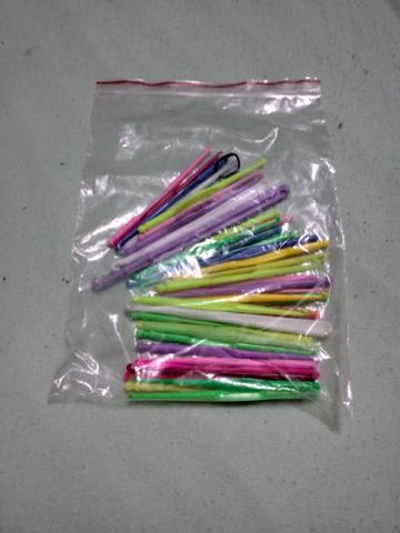 Vendo kit completo de elasticos para pulseiras - Foto 4