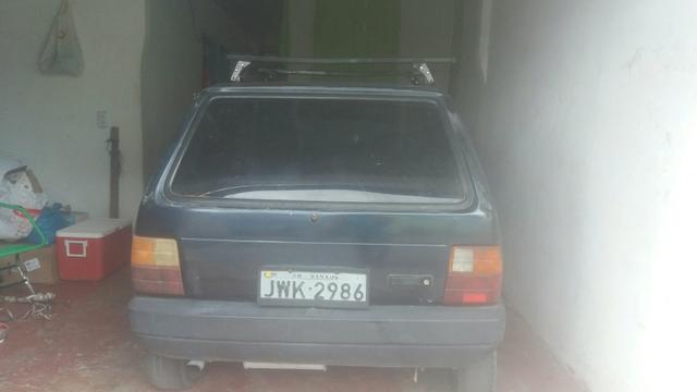 Vendo Fiat uno 4 portas tudo ok apenas 3.300 aceito troca