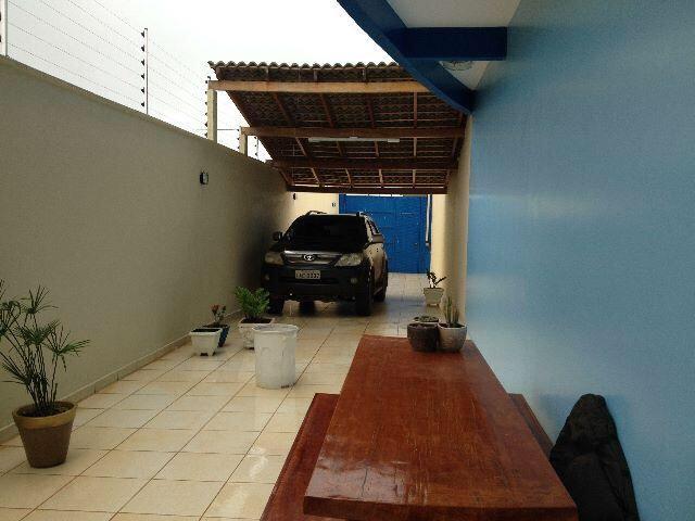 Vende-se imóvel com 2 casas geminadas - Foto 10