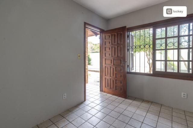 Casa com 245m² e 3 quartos