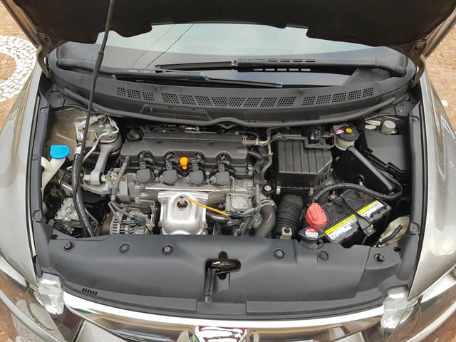 Vendo Honda Civic LXL 1.8 2011 manual Ótimo Preço - Foto 9