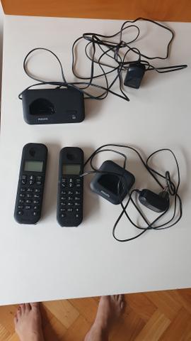 Telefone sem fio Philips com 2 bases e identificador de chamadas