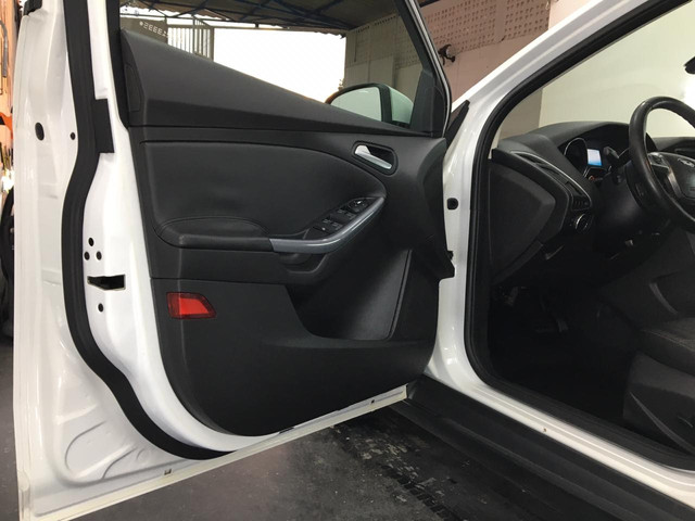 Focus titanium plus branco 2014 - Foto 11