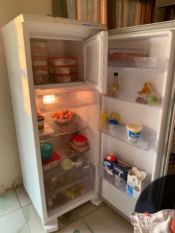 Geladeira/Refrigerador Frost Free Electrolux 322L Branco - Foto 4