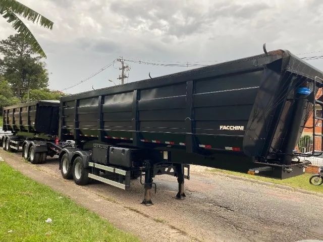 1° Low Trucks- Encontro de caminhões rebaixados , Posto 290, Três