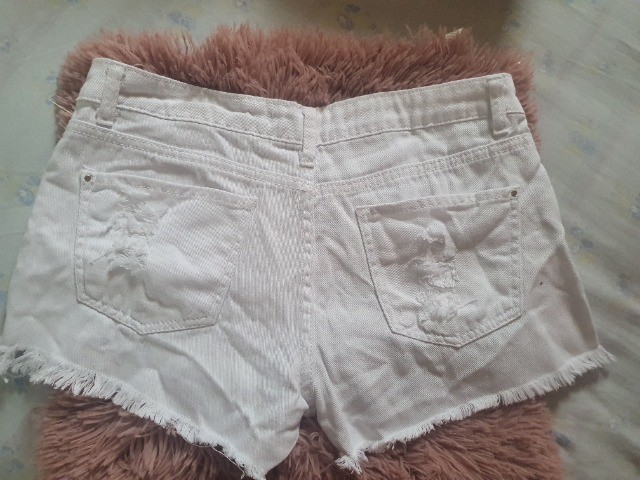 shorts jeans branco tamanho 38 da C&A - Foto 3