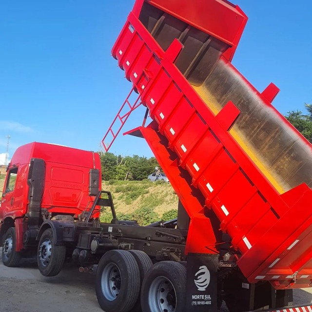 Fabricação de carroceria Basculante 