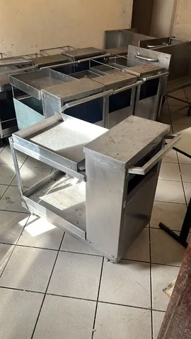 Carrinho aço inox 304 transporte garrafas térmica quente-frio!