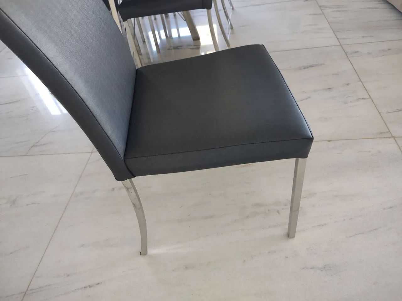 Mesa de jantar com 6 cadeiras - Foto 4