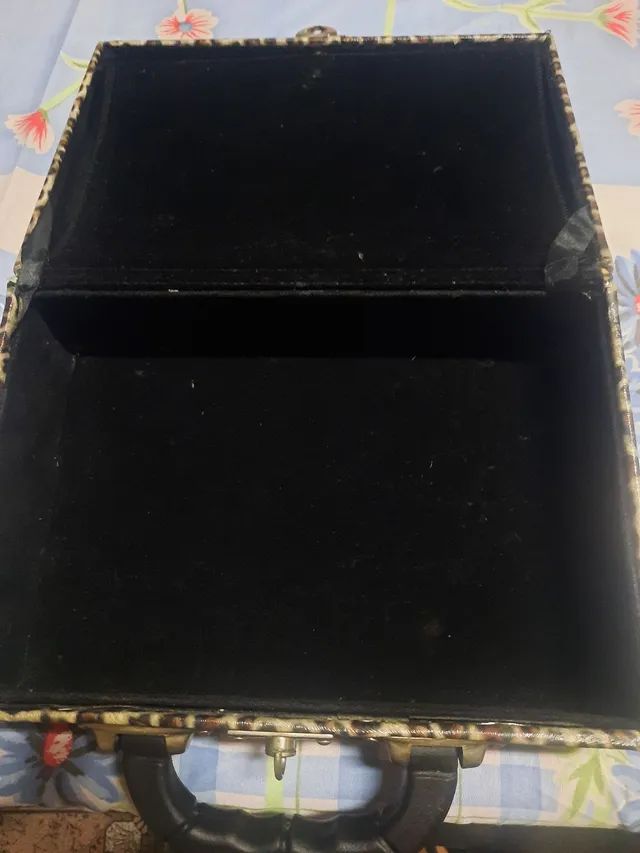 Porta bijuterias, esmalte 