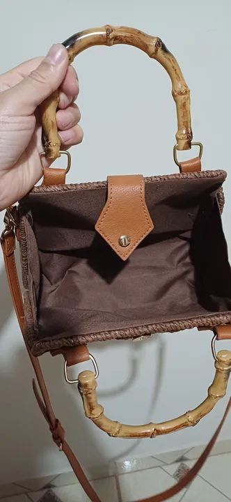 Bolsa de palha com alça de bambu - Foto 3