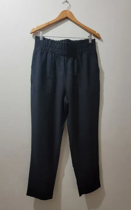 Calça em viscose Preta - Nova