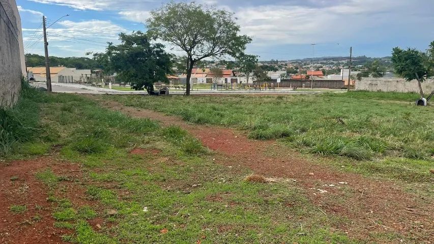 Lote Rua Ipê amarelo - Hidrolândia