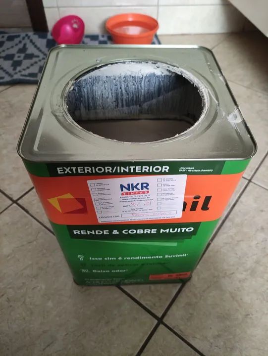 Lata de tinta 10L + 2,6L + massa corrida - Foto 5