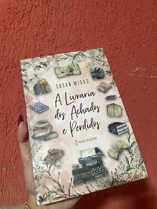 Vendo livro A livraria dos achados e perdidos