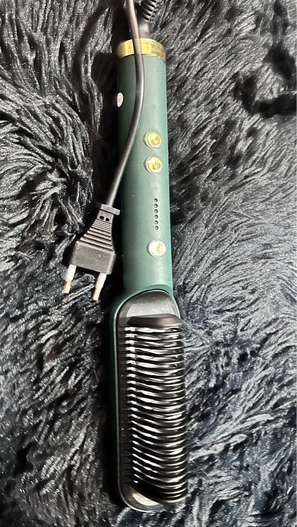 Escovar e modelar o cabelo com estilo!