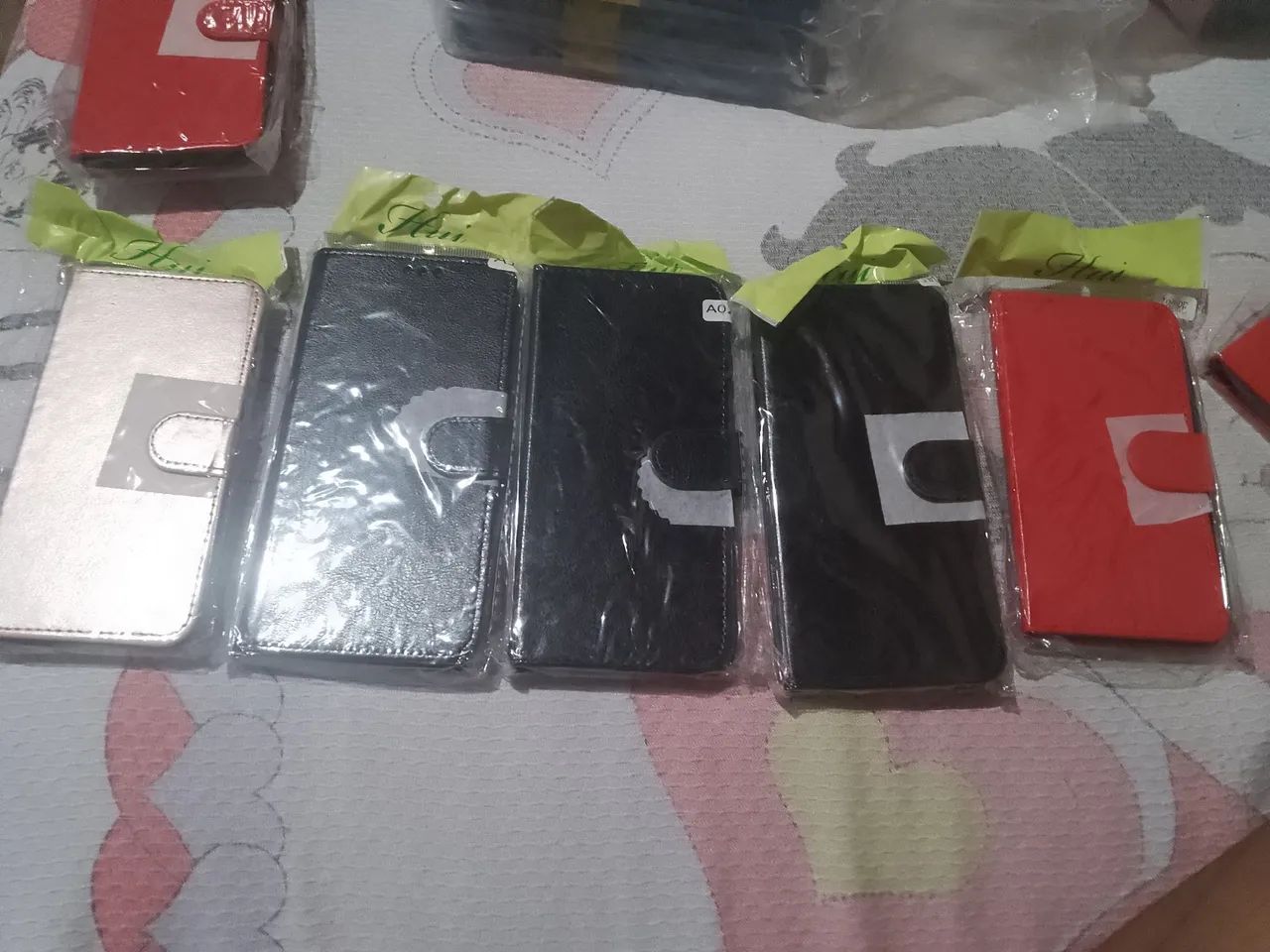 Capas de Celular - Diversas Cores!