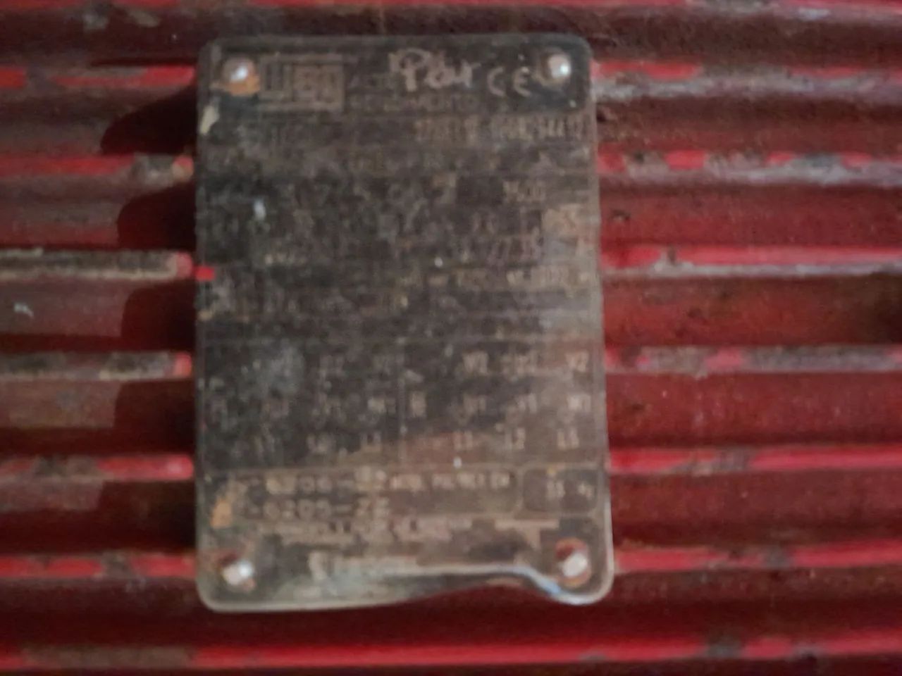 Vendo uma bomba de 5CV - Foto 4